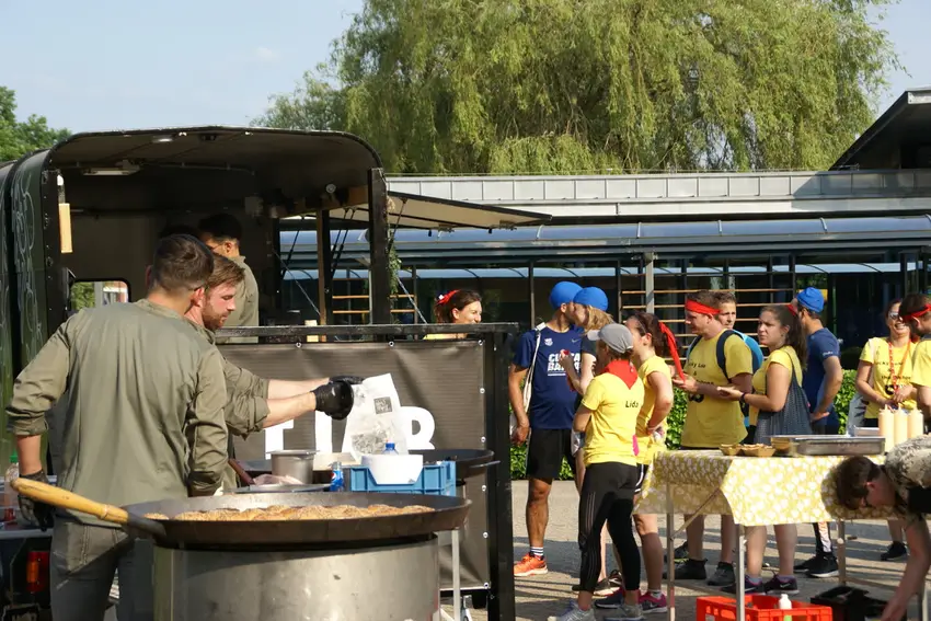 Walking dinner met hapjes op locatie in Uden